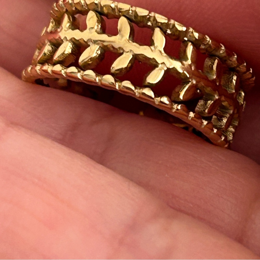 Stainless steel Gold Leaf Pattern Ring